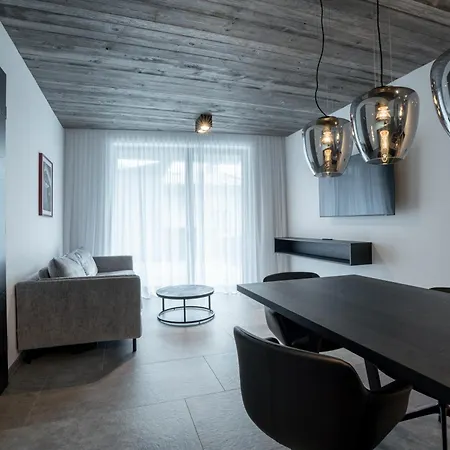 Mountain - Luxury - Near Ischgl - Panorama Mountain View - Penthouse & Apartment *