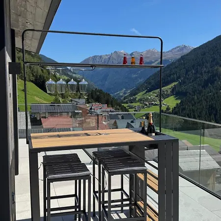 Mountain - Luxury - Near Ischgl - Panorama Mountain View - Penthouse & Apartmán